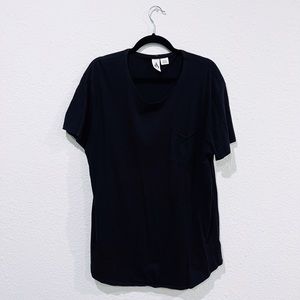 Feathers - Black Scoop Tee - XL